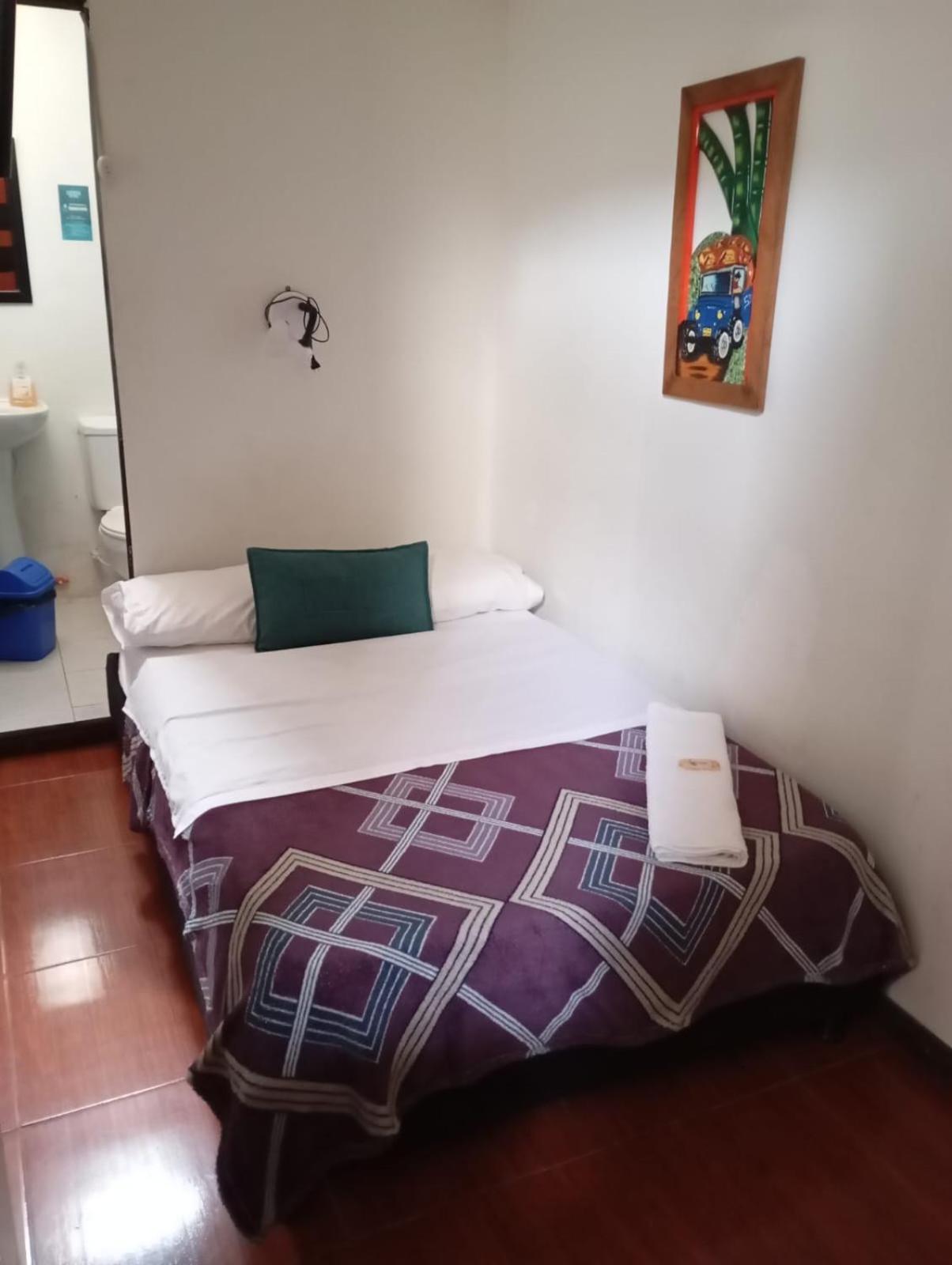 Hotel Colonial Armenia Ro ภายนอก รูปภาพ