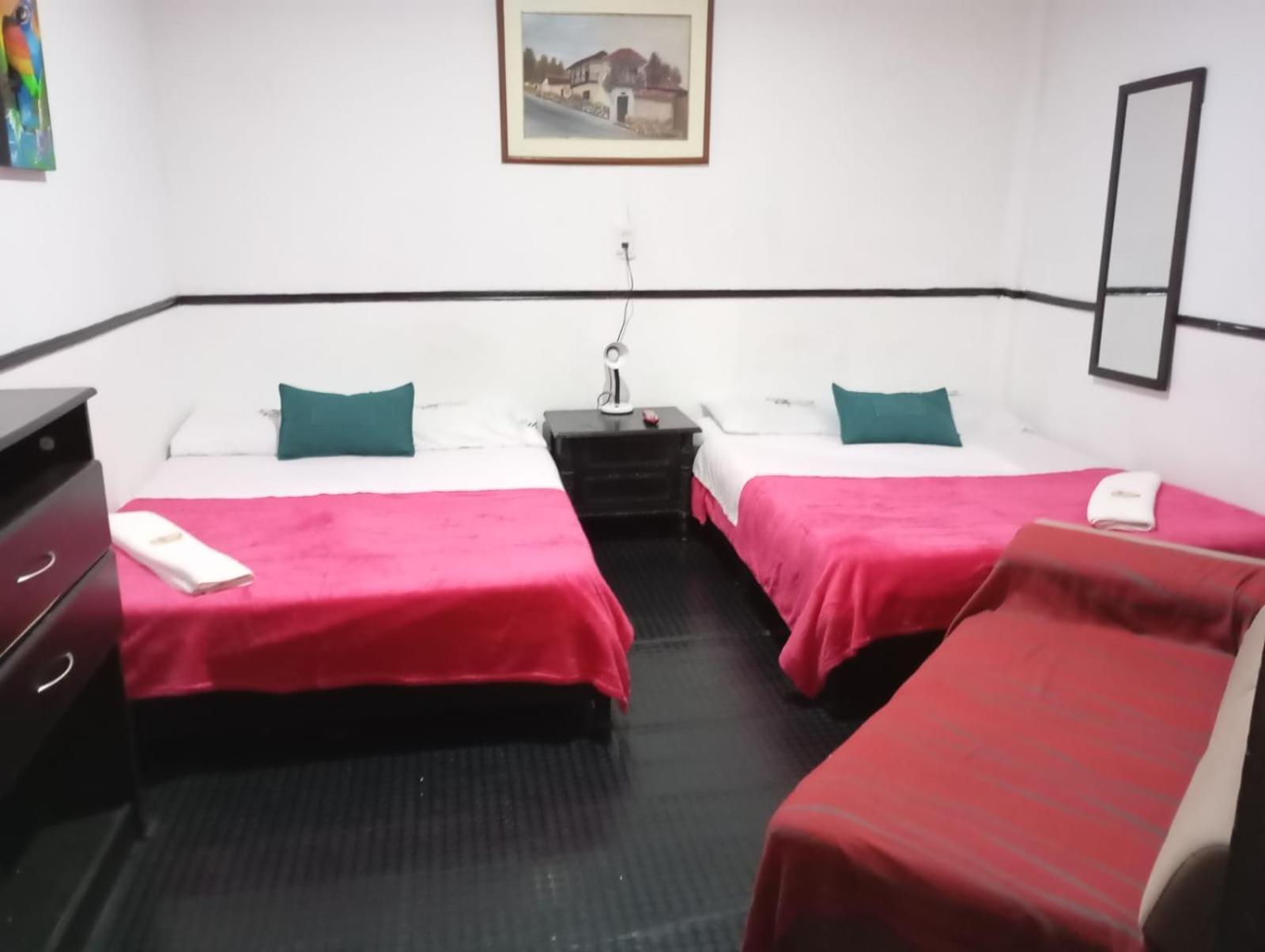 Hotel Colonial Armenia Ro ภายนอก รูปภาพ
